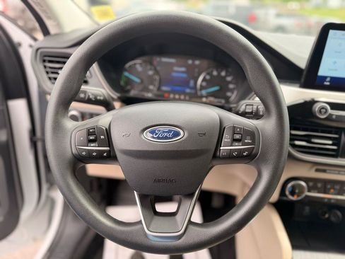 Used 2022 Ford Escape SE AWD/4WD image 21