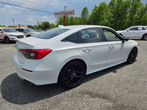 Used 2024 Honda Civic Sport image 8