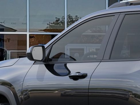 New 2026 Chevrolet Equinox LT FWD image 36