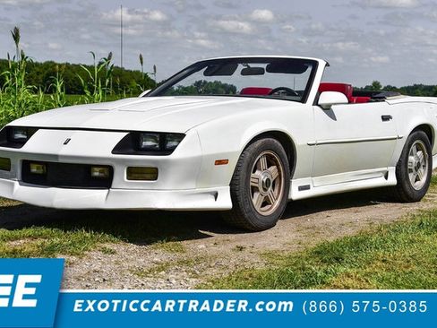 Used 1991 Chevrolet Camaro Z28 RWD image 1