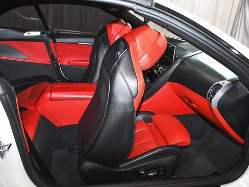 Used 2024 BMW 840i Convertible w/ M Sport Professional Package image 75