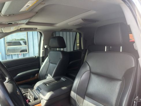 Used 2019 Chevrolet Tahoe Premier AWD/4WD image 14