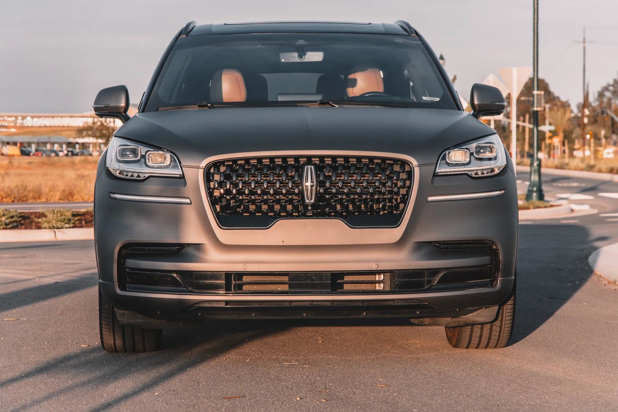 Used 2021 Lincoln Aviator Black Label w/ Dynamic Handling Package AWD/4WD image 2