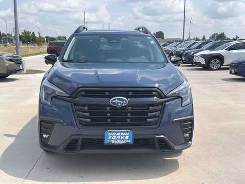 Used 2023 Subaru Ascent Onyx Edition Limited AWD/4WD image 3