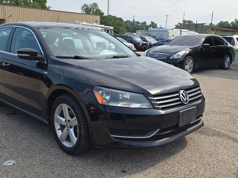 Used 2014 Volkswagen Passat 1.8T Wolfsburg Edition FWD image 3