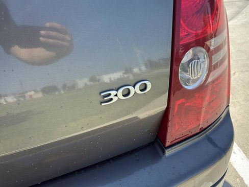 Used 2008 Chrysler 300 LX RWD image 13