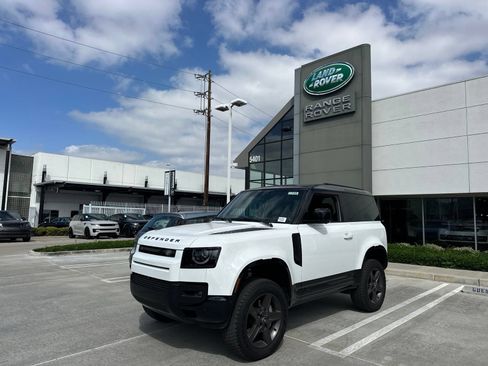 Used 2024 Land Rover Defender 90 X-Dynamic SE AWD/4WD image 1