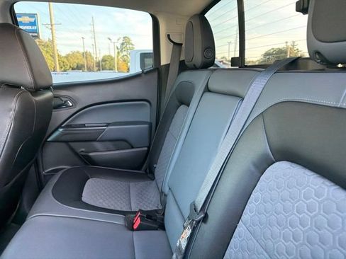 Used 2019 Chevrolet Colorado Z71 RWD image 9