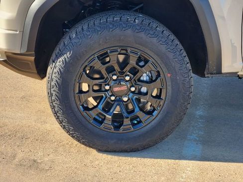 New 2026 GMC Canyon Elevation w/ Convenience Package RWD image 10