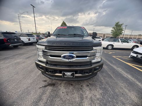 Used 2017 Ford F250 King Ranch w/ King Ranch Ultimate Package AWD/4WD image 2