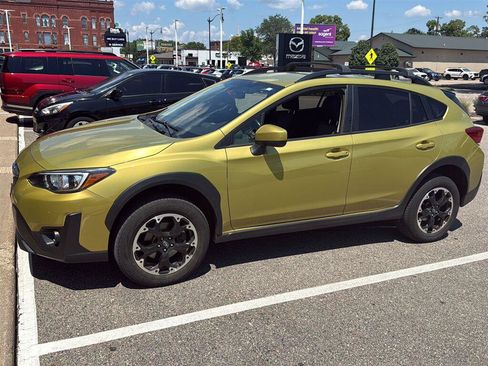 Used 2023 Subaru Crosstrek 2.0i Premium AWD/4WD image 24