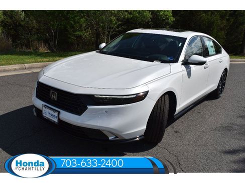 New 2026 Honda Accord Hybrid Touring image 3