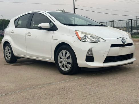 Used 2013 Toyota Prius C Two FWD image 3