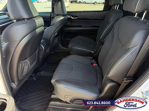 Used 2024 Hyundai Palisade Calligraphy image 19