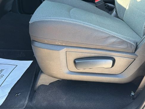 Used 2024 RAM 1500 Warlock RWD image 12