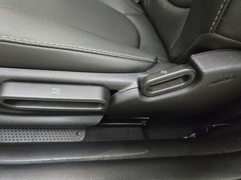 Used 2023 MINI Cooper S image 13