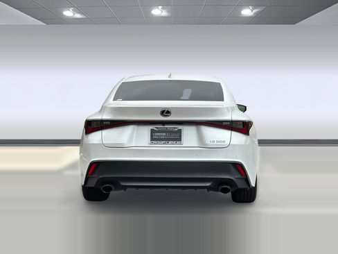 Certified 2022 Lexus IS 300 w/ Premium Package RWD image 9