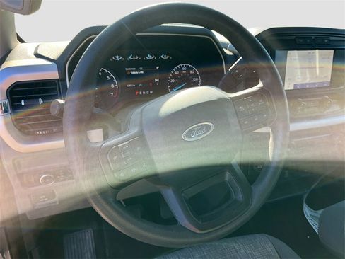 Used 2021 Ford F150 XLT image 11