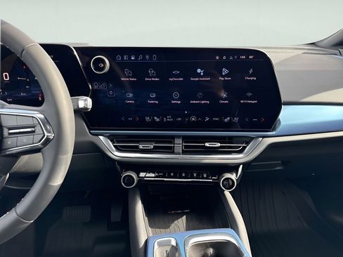 New 2026 Chevrolet Equinox EV LT w/ Convenience Package II image 14