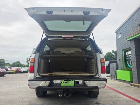Used 2003 GMC Yukon XL SLT w/ 1SD Preferred Equipment Group RWD image 28