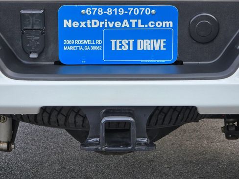 Used 2024 GMC Sierra 2500 AT4 w/ AT4 Premium Plus Package AWD/4WD image 46