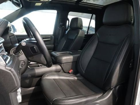 Used 2023 GMC Yukon Denali image 26