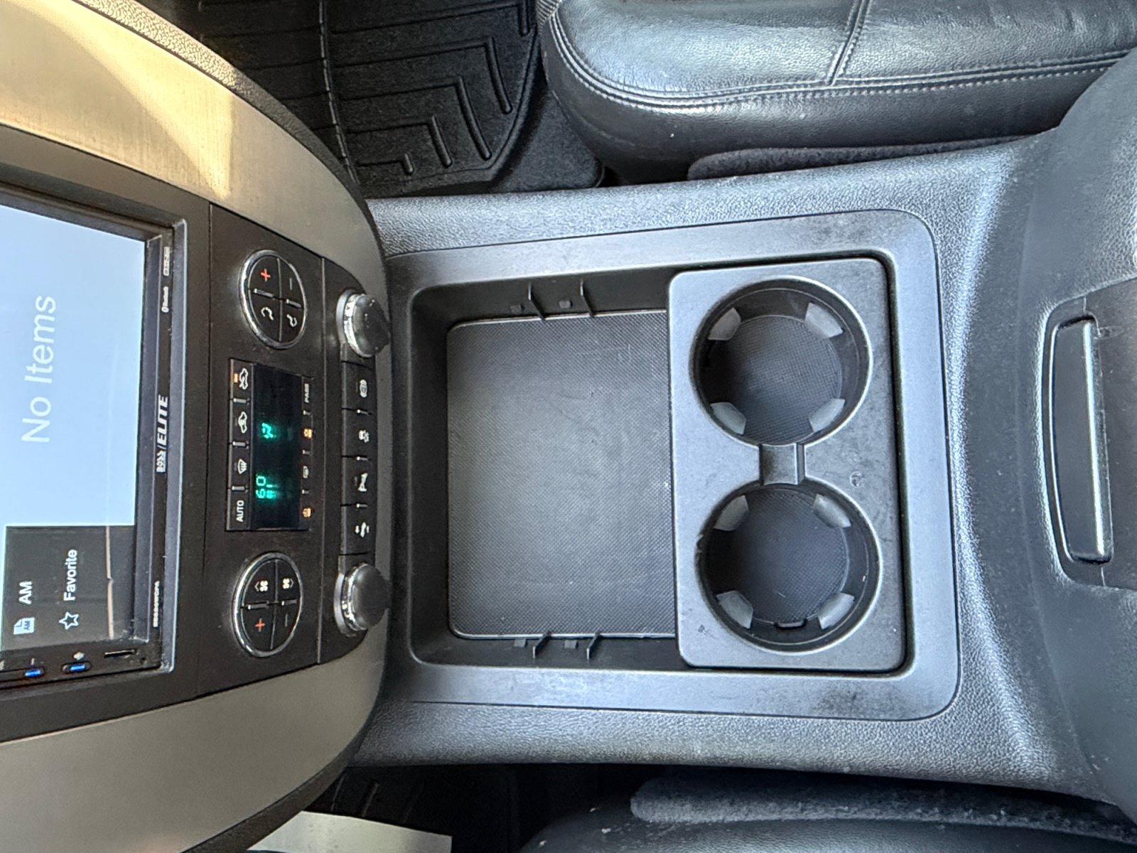 Used 2014 Chevrolet Silverado 3500 LTZ AWD/4WD image 31