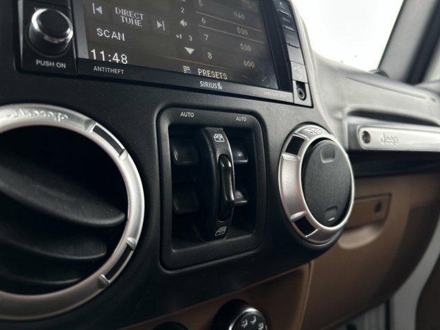 Used 2013 Jeep Wrangler Unlimited Sahara w/ Connectivity Group AWD/4WD image 42
