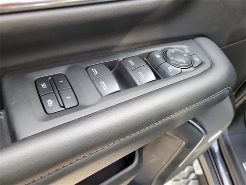 Used 2022 Chevrolet Tahoe Z71 w/ Z71 Off-Road Package image 20