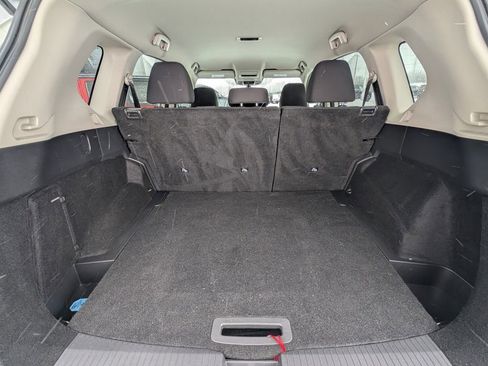 Used 2024 Nissan Rogue S image 11