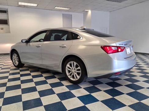 Used 2016 Chevrolet Malibu LT FWD image 5