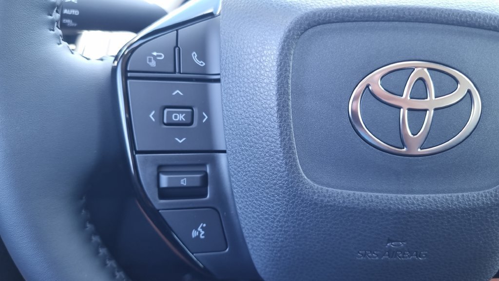 New 2027 Toyota Prius XLE FWD image 21