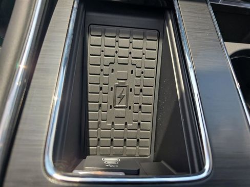 New 2025 Lincoln Aviator 2WD w/ Equipment Group 101A image 23