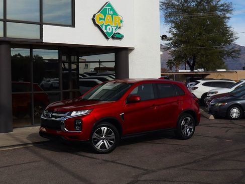 Used 2024 Mitsubishi Outlander Sport SE image 3