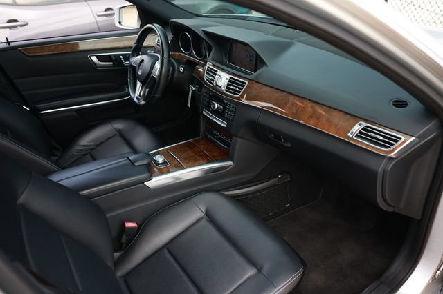 Used 2014 Mercedes-Benz E 350 4MATIC Wagon image 21