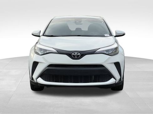 Used 2021 Toyota C-HR XLE image 8