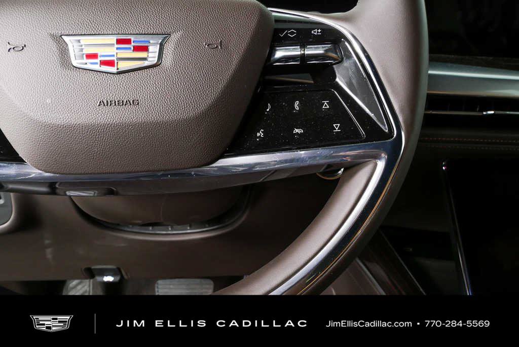 New 2026 Cadillac Escalade Luxury w/ Touring Package AWD/4WD image 12