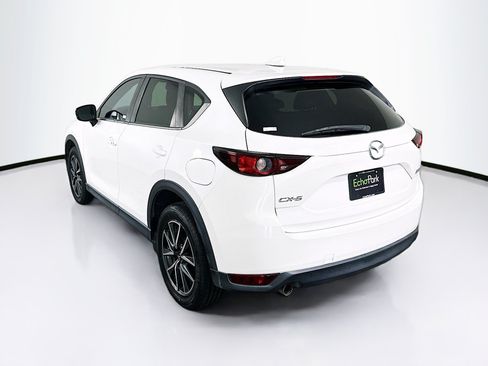 Used 2018 MAZDA CX-5 Touring w/ Preferred Equipment Package FWD image 5