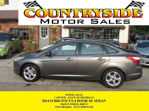 Used 2014 Ford Focus SE image 1