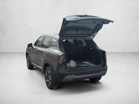 New 2026 Nissan Kicks SV image 10