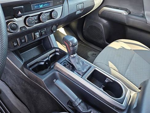 Used 2022 Toyota Tacoma SR5 image 20