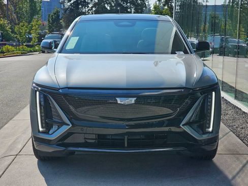 New 2026 Cadillac Lyriq Sport AWD/4WD image 8