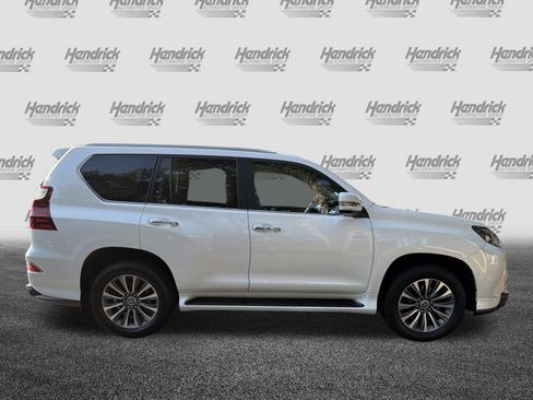 Used 2021 Lexus GX 460 Luxury w/ Sport Design Package AWD/4WD image 10