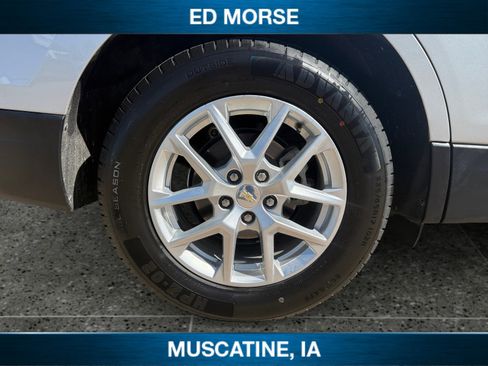 Certified 2022 Chevrolet Equinox LS w/ LS Convenience Package AWD/4WD image 11