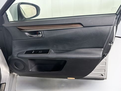 Used 2018 Lexus ES 350 w/ Premier Package FWD image 34
