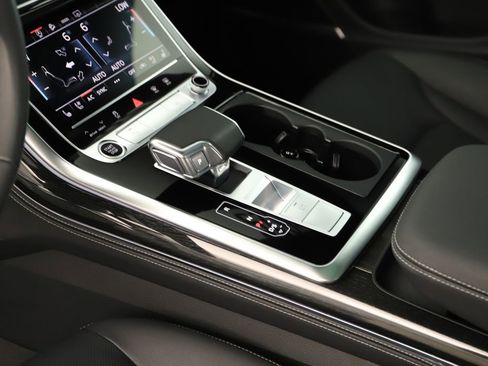 Certified 2025 Audi Q8 Premium Plus w/ Premium Plus Package image 17