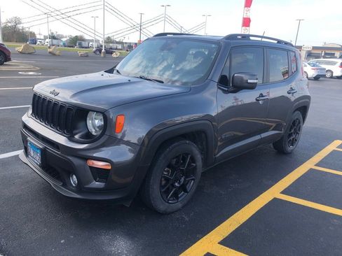 Used 2020 Jeep Renegade Altitude image 2