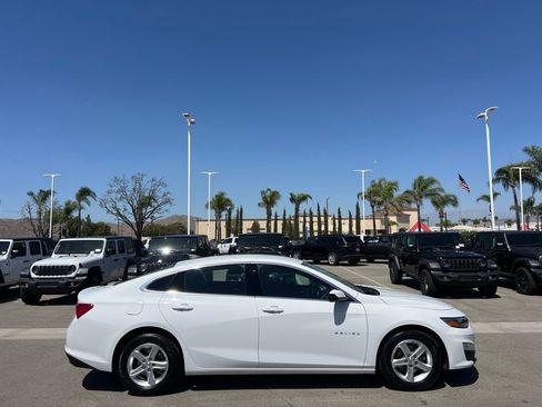 Used 2023 Chevrolet Malibu LS w/ Driver Confidence Package FWD image 9