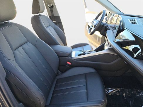 Certified 2025 Audi Q5 2.0T Premium w/ Convenience Package image 10