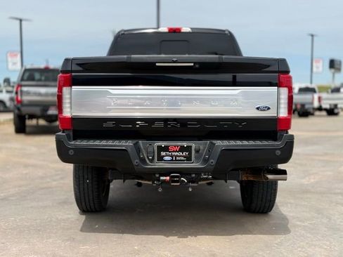 Used 2019 Ford F250 Platinum w/ Platinum Ultimate Package AWD/4WD image 6
